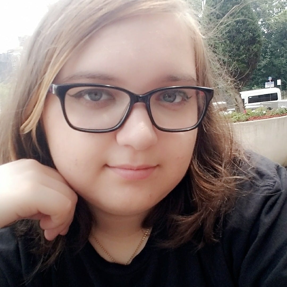 Meet your Posher, Alexandra